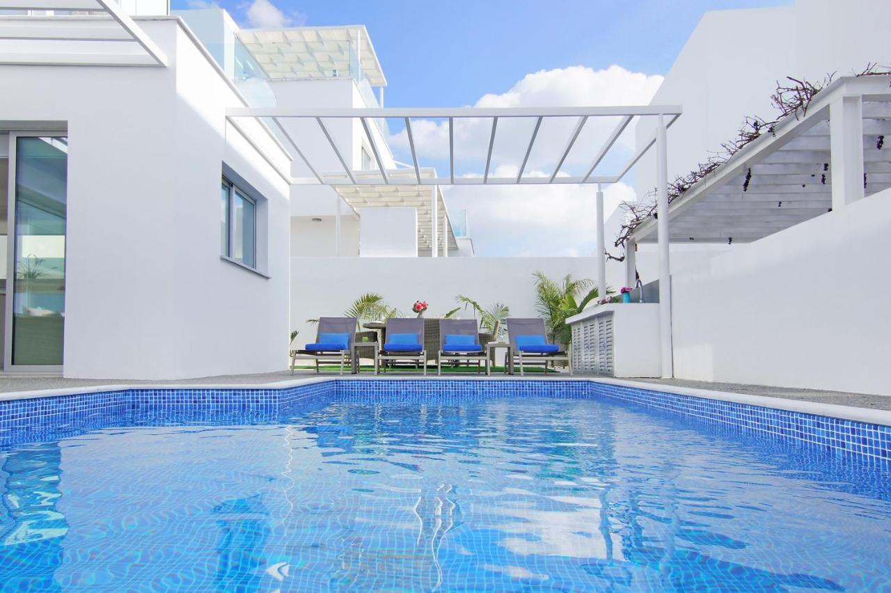 Paradisia Villa